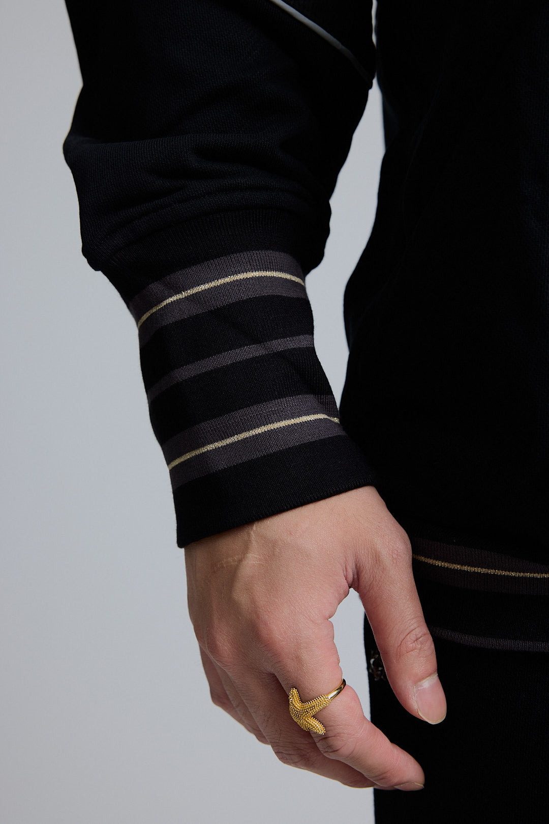 RUN PRO - BLACK RUNNER UPS JACKET-IVISION